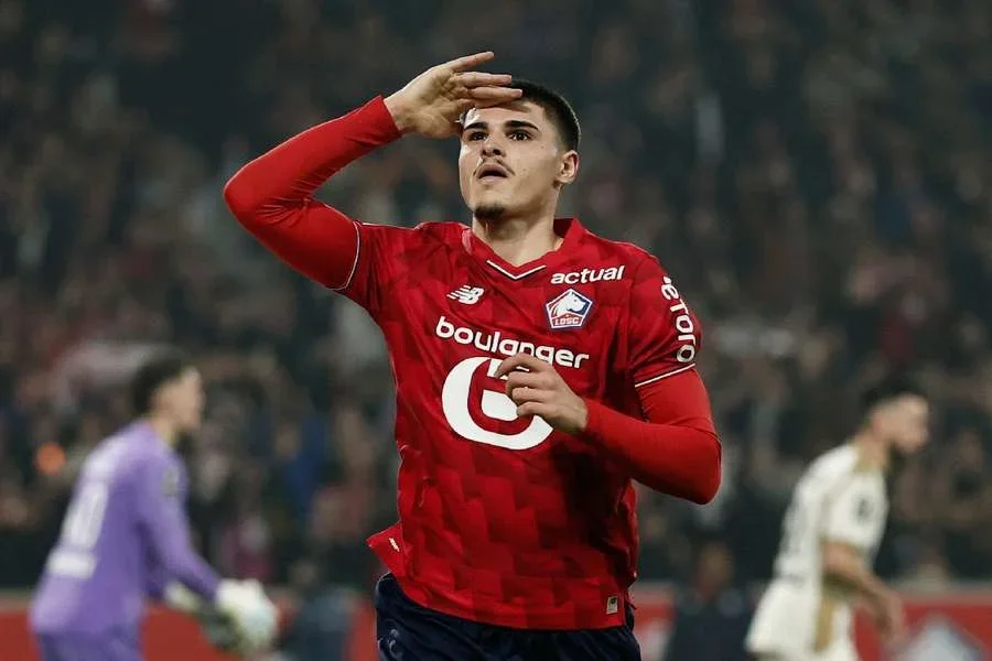 Fernandez-Pardo, celebrando un gol con el Lille